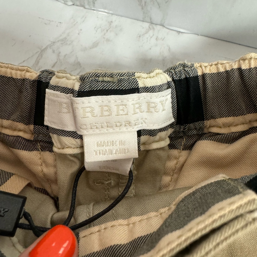 Burberry Kids Matching Set - White and Tan - Picture 8 of 8